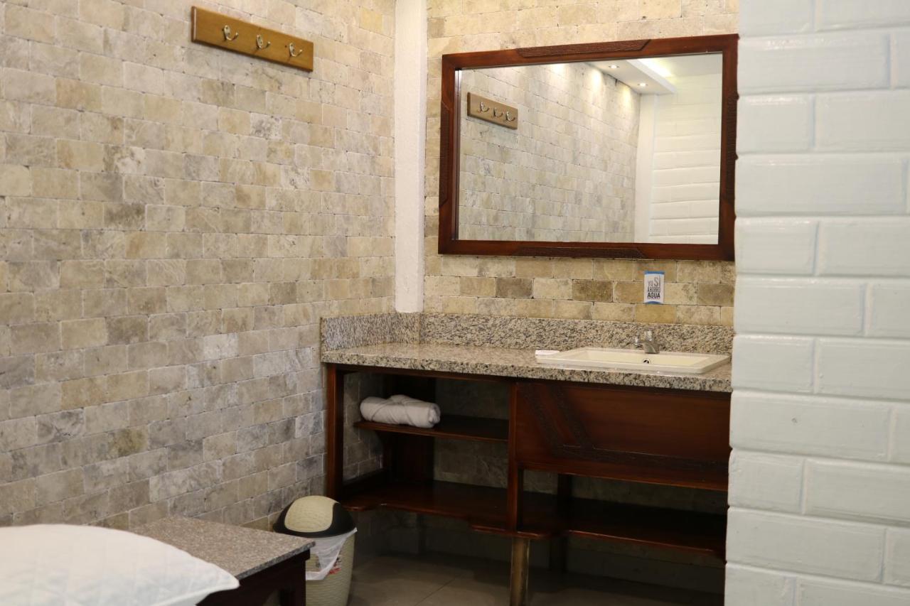 Hostal Kamelot Баньос Экстерьер фото