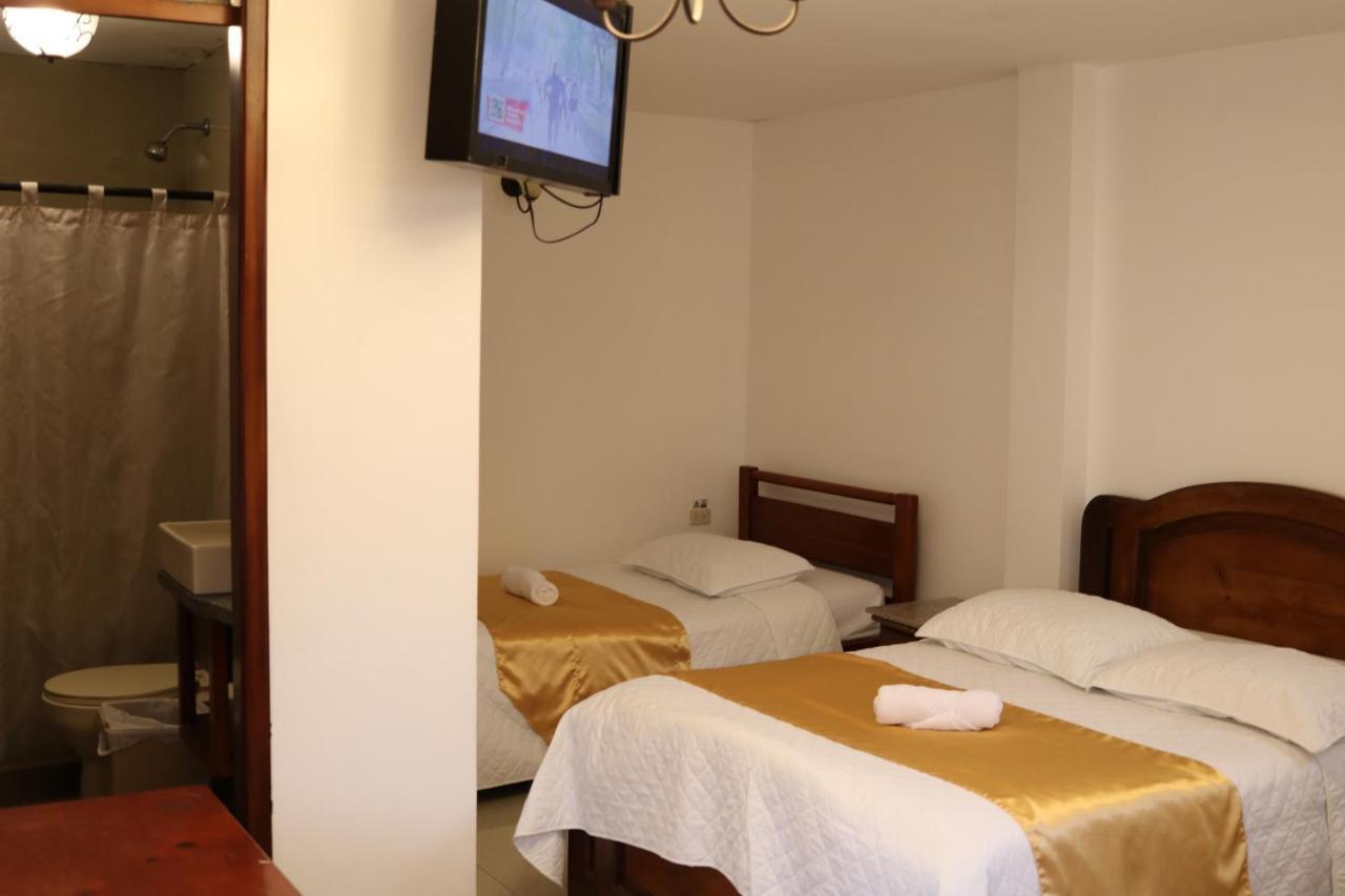Hostal Kamelot Баньос Экстерьер фото